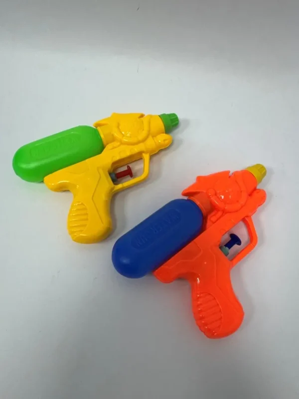 רובה מים להפתעות