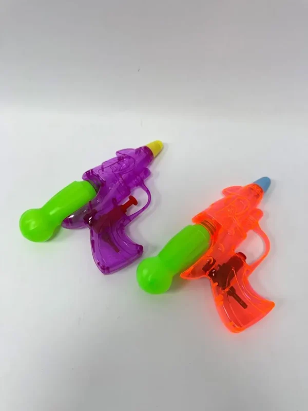 רובה מים להפתעות