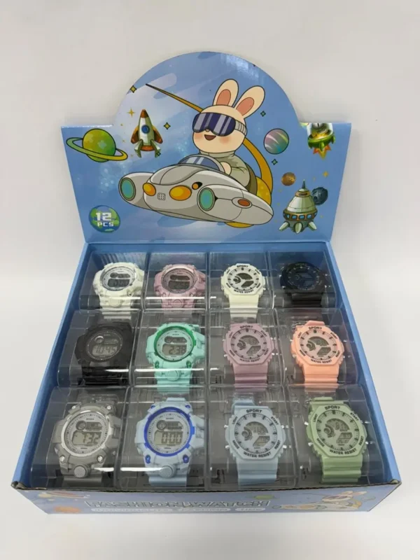 שעון יד דיגיטלי בקופסא